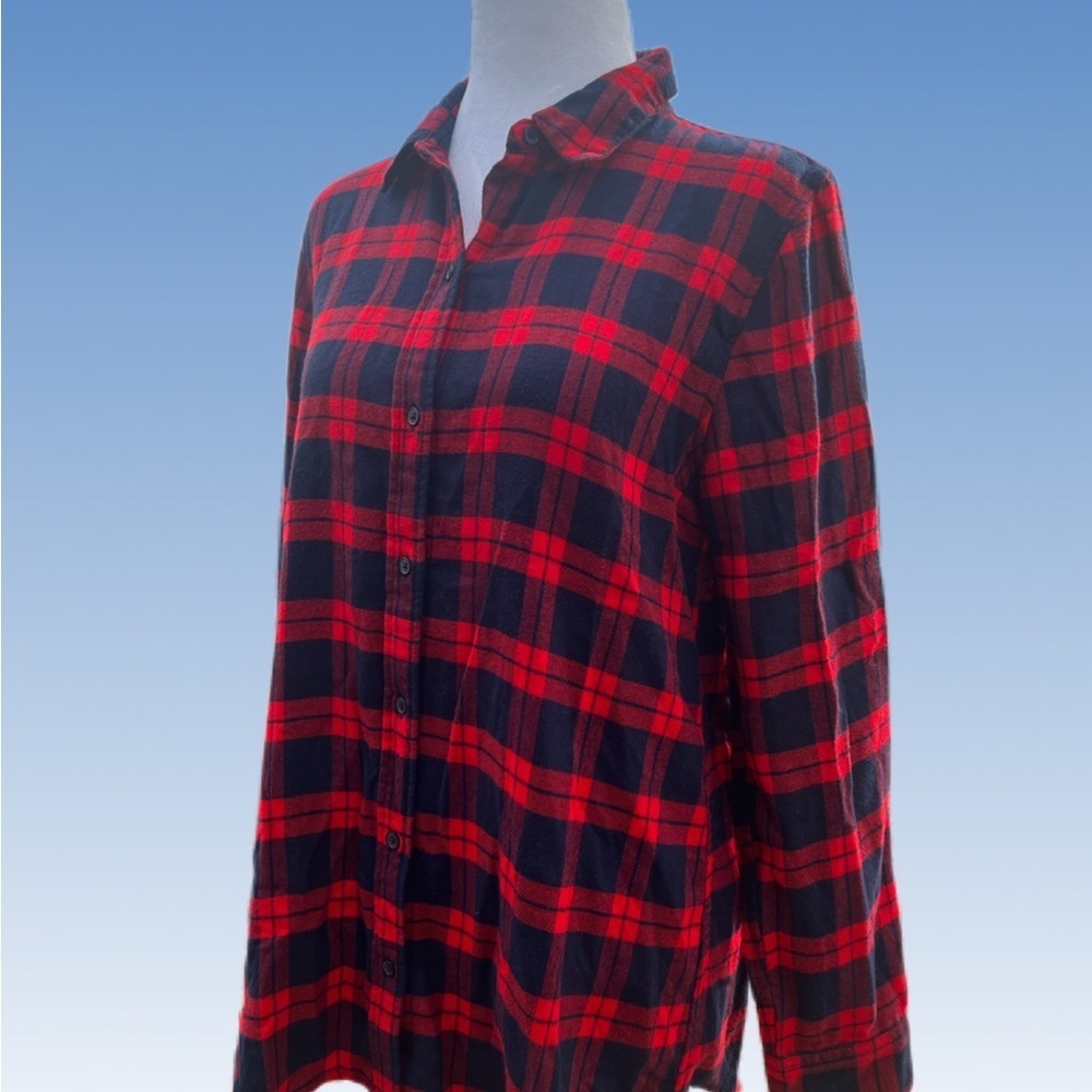 Banana Republic Red and Black Checkered Shirt size M
